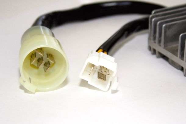 Electrex Laderegler RG 82