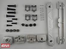 K attaches GiVi levý a pravý hliníkový pro boční nosiče kufrů Trekker-Outback