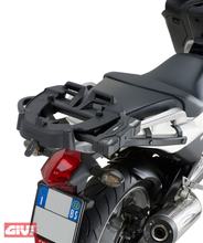 Kit piastre in plastica GiVi M6M completo per bauletto Monolock con attacco U-lock