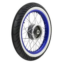 Roda completa - traseira - 1,5x16 polegadas - Jante de alumínio azul anodizado e polido, raios de aço inoxidável - MITAS - Pneu de parede branca MC2 montado